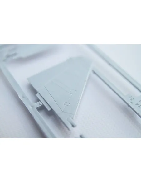 Maquette avion 27 Ub/P Ukraine 1:72 - Heller 80371