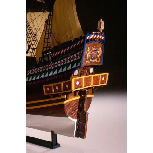 Maquette bateau Golden Hind 1:200 - Heller 80829